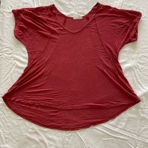 Le Liz Red Flowy Oversized Short Sleeve T-shirt (Size Medium)